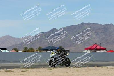 media/May-06-2024-Moto Forza (Mon) [[b33359f27d]]/2-Intermediate/Session 4 Front Straight Speed Pans/